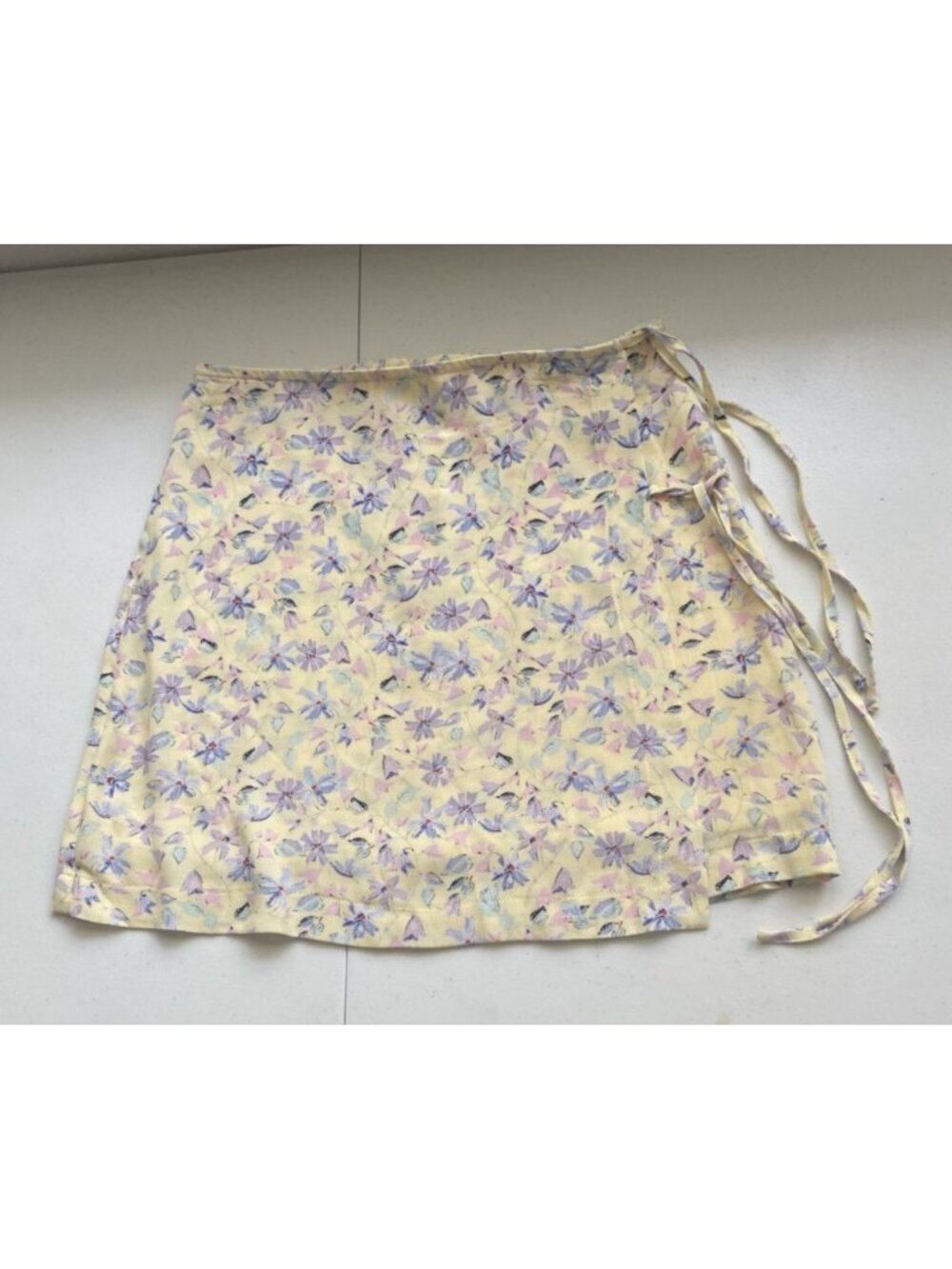 GB Small Short Wrap Skirt Cottagecore Garden Floral Yellow Spring Summer